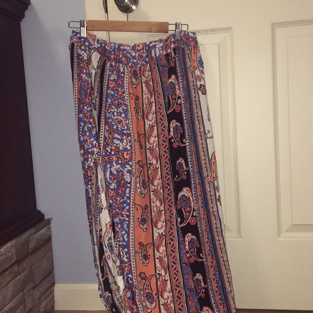 Long bohemian colorful skirt with slit in front